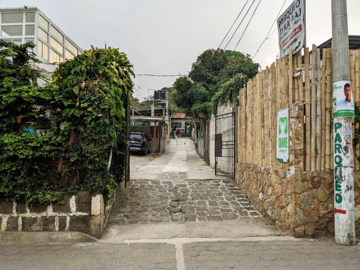 Tika' Aaj Mini-Hotel San Pedro La Laguna Exterior photo